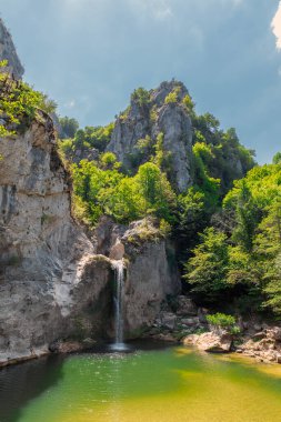 Kre Dağları Ulusal Parkı 'ndaki Ilca Şelalesi' nin hava manzarası, Türkiye