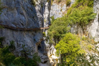 Horma Kanyonu, Kure Dağları Ulusal Parkı, Kastamonu, Türkiye. Tahta yürüyüş yolu.