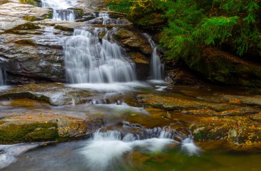Mustafakemalpasa, Bursa 'da Suuctu şelaleleri