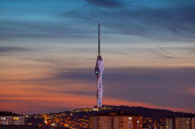 Camlica Hill, TV telekomünikasyon kulesi (Kucuk Camlica TV-Radyo Kulesi) 