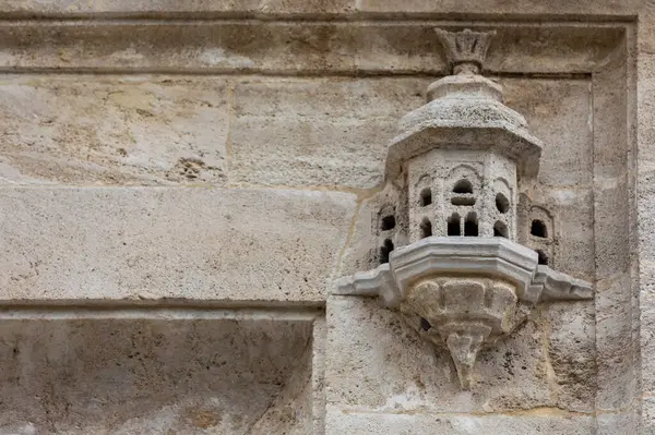 stock image The bird house on the Buyuk Selimiye Mosque in Istanbul, Turkey