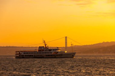 Yolcu ve ticari gemilerin Boğaz ve Boğaz 'dan geçişi