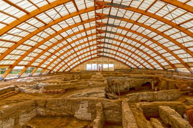 Çatalhöyük olduğunu en eski dünya ile büyük şehirde Neolitik ve Kalkolitik Çumra, Konya şehir yerleşim en iyi korunmuş. Bu yaklaşık 7500 M.ö. yılında inşa edilmiştir