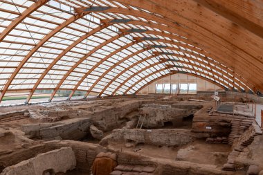 Çatalhöyük olduğunu en eski dünya ile büyük şehirde Neolitik ve Kalkolitik Çumra, Konya şehir yerleşim en iyi korunmuş. Bu yaklaşık 7500 M.ö. yılında inşa edilmiştir