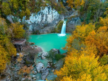 Kre Dağları Ulusal Parkı 'ndaki Ilca Şelalesi' nin hava manzarası, Türkiye