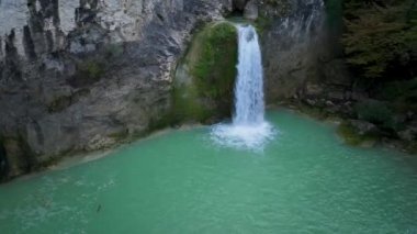 Kre Dağları Ulusal Parkı 'ndaki Ilca Şelalesi' nin hava manzarası, Türkiye