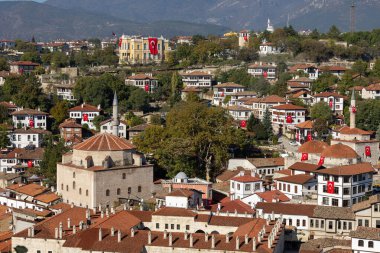 Safranbolu 'daki geleneksel Osmanlı Evleri. Safranbolu UNESCO Dünya Mirası Alanı. Eski ahşap köşkler Türk mimarisi. Safranbolu manzara görüntüsü.
