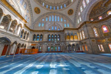 İstanbul 'un Fatih ilçesine bağlı Osmanlı İmparatorluğu Nuruosmaniye Camii camii