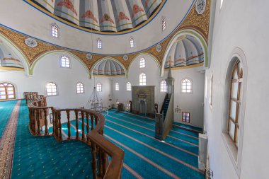 Türkiye 'nin Safranbolu ilçesindeki Koprulu Mehmet Paşa Camii' nin içi.