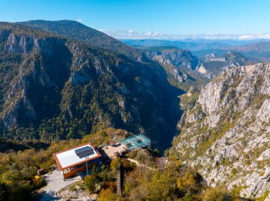 Kastamonu 'nun Azdavay ilçesindeki Kre Dağları Ulusal Parkı' nda bulunan Catak Kanyonu ve Cam Gözlem Güvertesi