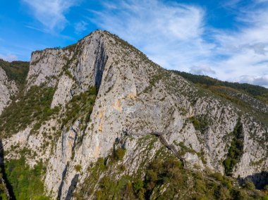 Kastamonu 'nun etrafında nefes aldıran inanılmaz güzel yerler var. Bunlardan biri Pnarba bölgesindeki Valla Kanyonu. Valla Kanyonu.