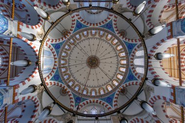 İstanbul 'daki Rustem Pasa Camii' nin içi. Meşhur Rustem Paşa camii. Iznik mavisi fayanslar. Rustem Pasa Camii Çok güzel ve klasik