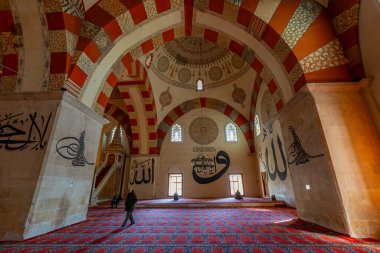 15. yüzyıl Eski Camii (Eski Camii), güzel erken dönem Osmanlı mimarisi