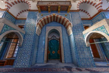 İstanbul 'daki Rustem Pasa Camii' nin içi. Meşhur Rustem Paşa camii. Iznik mavisi fayanslar. Rustem Pasa Camii Çok güzel ve klasik
