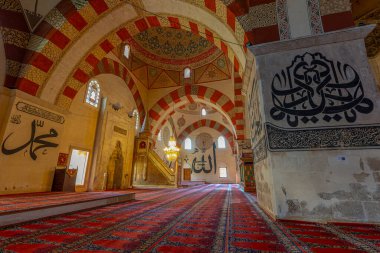 15. yüzyıl Eski Camisi (Eski Camii), güzel erken dönem Osmanlı mimarisi, Edirne, Türkiye