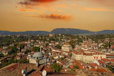 Safranbolu 'daki geleneksel Osmanlı Evleri. Safranbolu UNESCO Dünya Mirası Alanı. Eski ahşap köşkler Türk mimarisi. Safranbolu manzara görüntüsü.