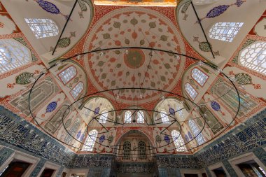 İstanbul, Türkiye, 08 Kasım 2024: Uyku sultanlarının mezarları, Hatice Turhan Valide Sultan Mezarı, Sultan IV. Mehmet, II Mustafa, III. Ahmet, I Mahmut, III. Osman, V Murat, Eminonu.