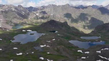 Ispir Yedigoller, Türkiye 'nin el değmemiş coğrafyalarından biri olan Ovit Dağı' nın güney yamaçları, volkanik gölleriyle keşfedilmesi gereken bir bölge. Erzurum, Türkiye.