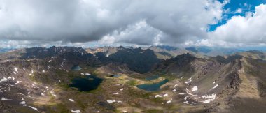 Ispir Yedigoller, Türkiye 'nin el değmemiş coğrafyalarından biri olan Ovit Dağı' nın güney yamaçları, volkanik gölleriyle keşfedilmesi gereken bir bölge. Erzurum, Türkiye.
