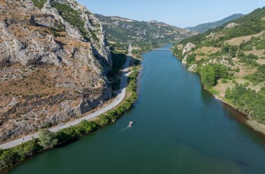 Samsun 'un Bafra ilçesinin Asarkale bölgesinde Kzlrmak Nehri ve doğası..