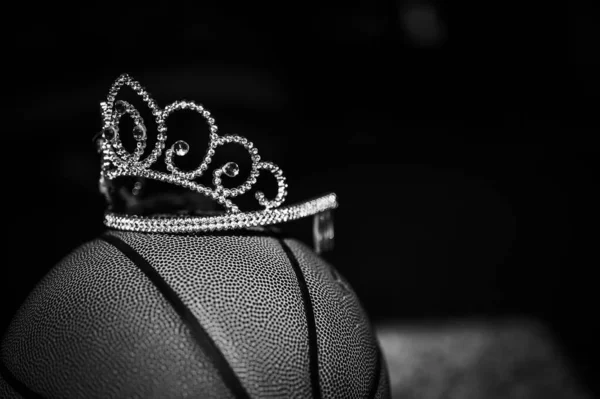 Basketball Tiara Blank Bracket Signifying Cinderella Season High Quality Photo — Stock Photo, Image