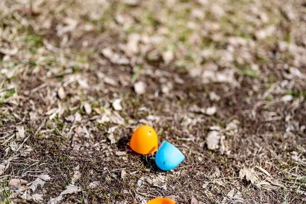 Open Discarded Halves Plastic Easter Eggs Public Hunt High Quality — Stock Photo, Image