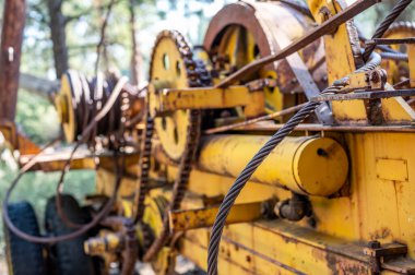Chiloquin, Oregon, 8.8.2023 Collier Memorial State Park Kayıt Müzesi 'nde endüstriyel ekipman. Yüksek kalite fotoğraf
