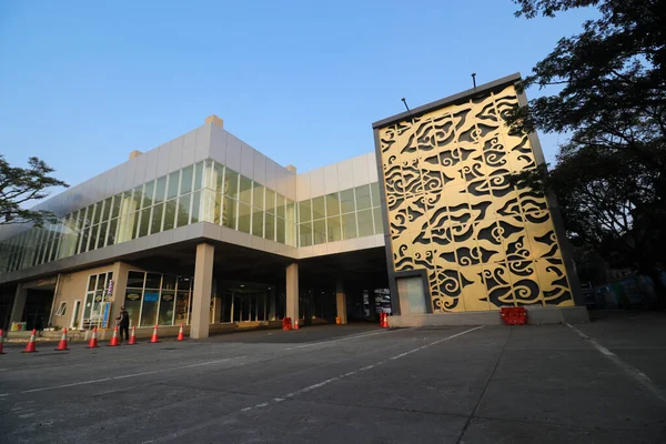 stock image Bandung, West Java, Indonesia - July 31, 2022: Landscape view of Leuwi Panjang Bus station looks deserted with clear blue sky in the morning. This bus station is one of the main terminals in Bandung.