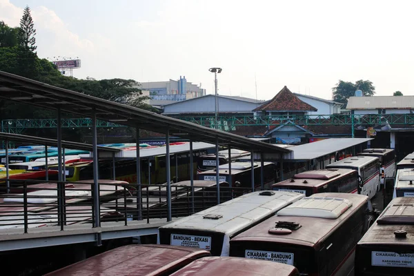 Bandung Giava Occidentale Indonesia Giugno 2022 Gruppo Bus Fila Partire — Foto Stock