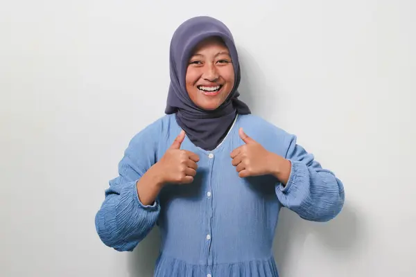 Cheerful Young Asian Girl Hijab Dressed Casual Shirt Making Double — Stock Photo, Image