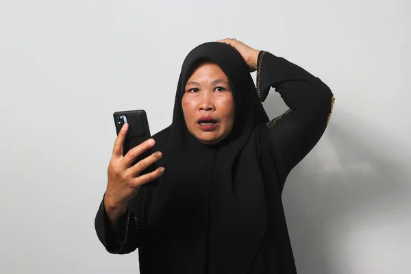 Las Mujeres Asiáticas Mediana Edad Que Usan Hijab Negro Abaya —  Fotos de Stock