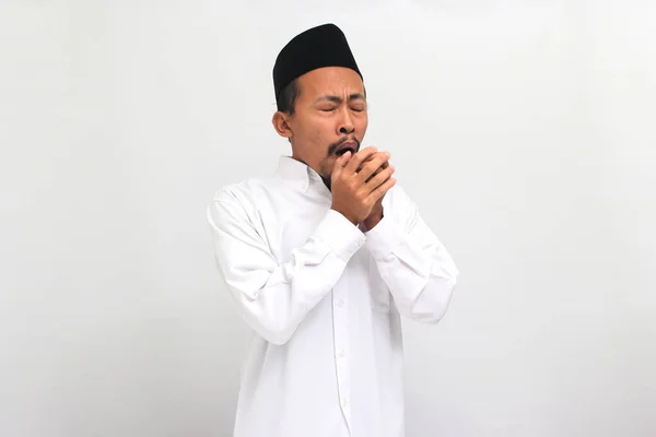 Joven Indonesio Enfermo Que Lleva Una Canción Peci Kopiah Estornuda —  Fotos de Stock