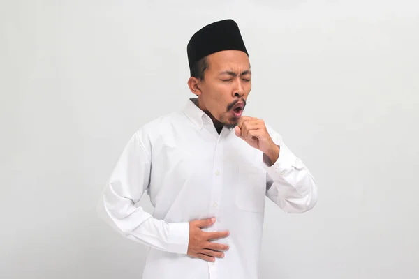 Egy Egészségtelen Fiatal Indonéz Férfi Aki Songkokat Pecit Vagy Kopiást — Stock Fotó