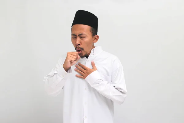 Joven Indonesio Enfermo Usando Una Canción Peci Kopiah Está Tosiendo —  Fotos de Stock