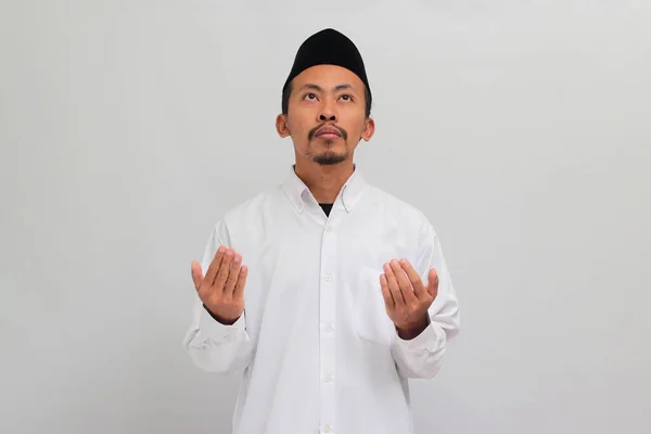 Egy Fiatal Indonéz Politikus Aki Songkokat Peciket Vagy Kopiást Visel — Stock Fotó