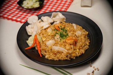 Karides ve Kalamar Deniz Ürünleri Kızarmış Pirinç Baharatı