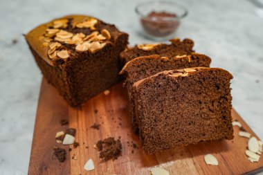 Fındıklı ve bademli çikolatalı brownie..
