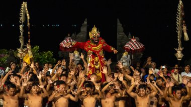 Bali, Endonezya - Ekim 3, 0, 0, 0, 1: Ekim 3, 2, 1: Bali Tapınağı 'ndaki balinalılar.