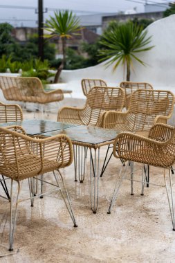 Kahve fincanı kafede.