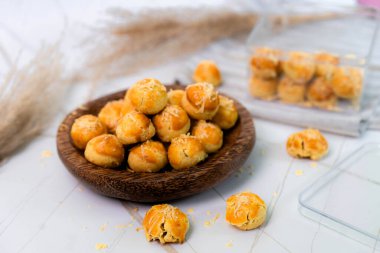 çikolatalı tatlı kurabiye