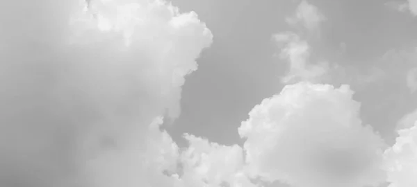 White Fluffy Cloudy Sky Background — Stock Photo, Image