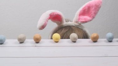 Paskalya Tavşanı Kulağı. Paskalya Tavşanı 'nın beyaz kulakları. Mutlu Paskalyalar. Yüksek kaliteli FullHD görüntüler