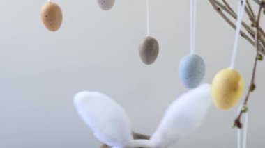 Paskalya Tavşanı Kulağı. Paskalya Tavşanı 'nın beyaz kulakları. Mutlu Paskalyalar. Yüksek kaliteli FullHD görüntüler