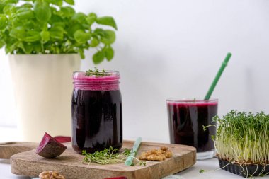 Masada taze pancar püresi var. Yüksek kalite fotoğraf