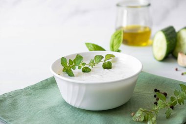 Geleneksel Yunan sosu veya aperatif tzatziki. Yüksek kalite fotoğraf