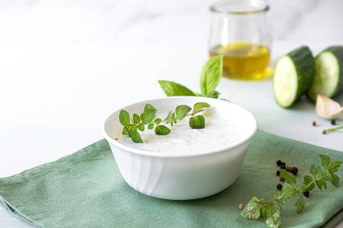 Geleneksel Yunan sosu veya aperatif tzatziki. Yüksek kalite fotoğraf