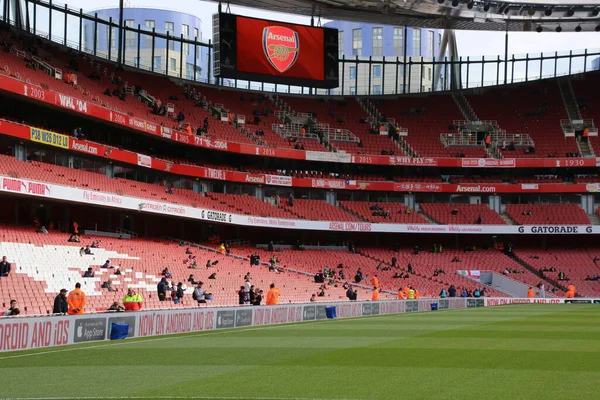 Londra, İngiltere 'de görülecek ve yapılacak çok şey var. İlkbahar, tüm eğlenceleri izlemek için harika bir zamandır..