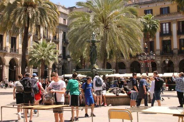 İspanya, Barselona 'ya harika bir gezi. Keşfedilmesi çok heyecan verici bir şehir..