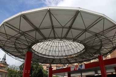 İspanya 'nın Alcala de Henares kentindeki mimari kesinlikle eşsiz..