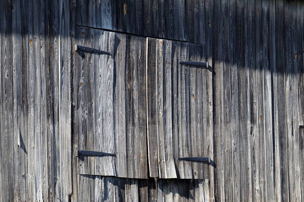 This old tarnished barn was built in the 18th century.